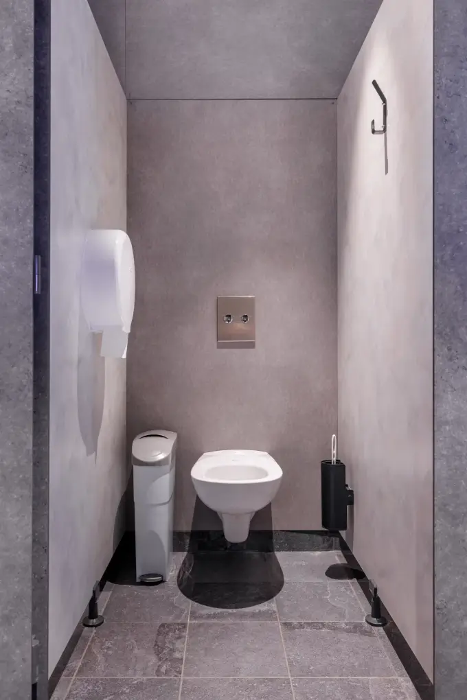 habillage-wc-suspendu-strateo-agencement