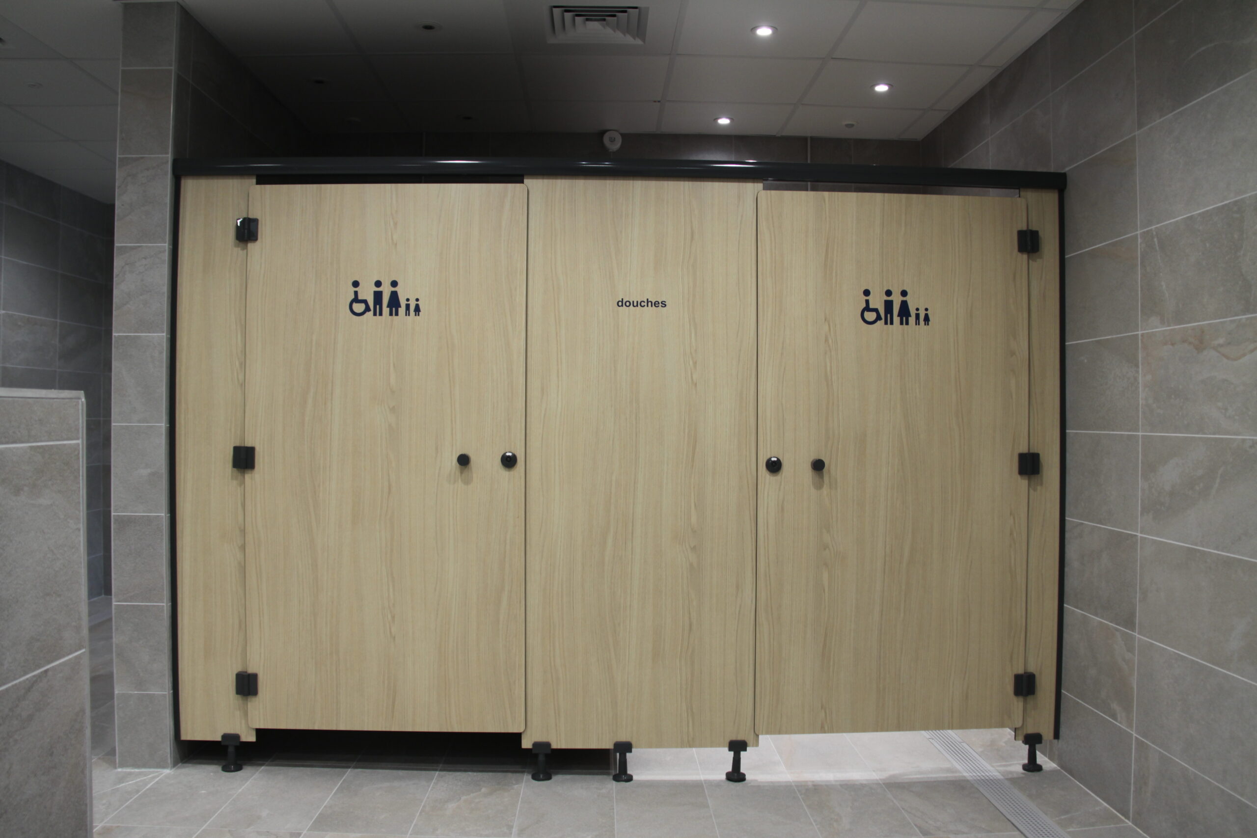 cabines douches PMR famille