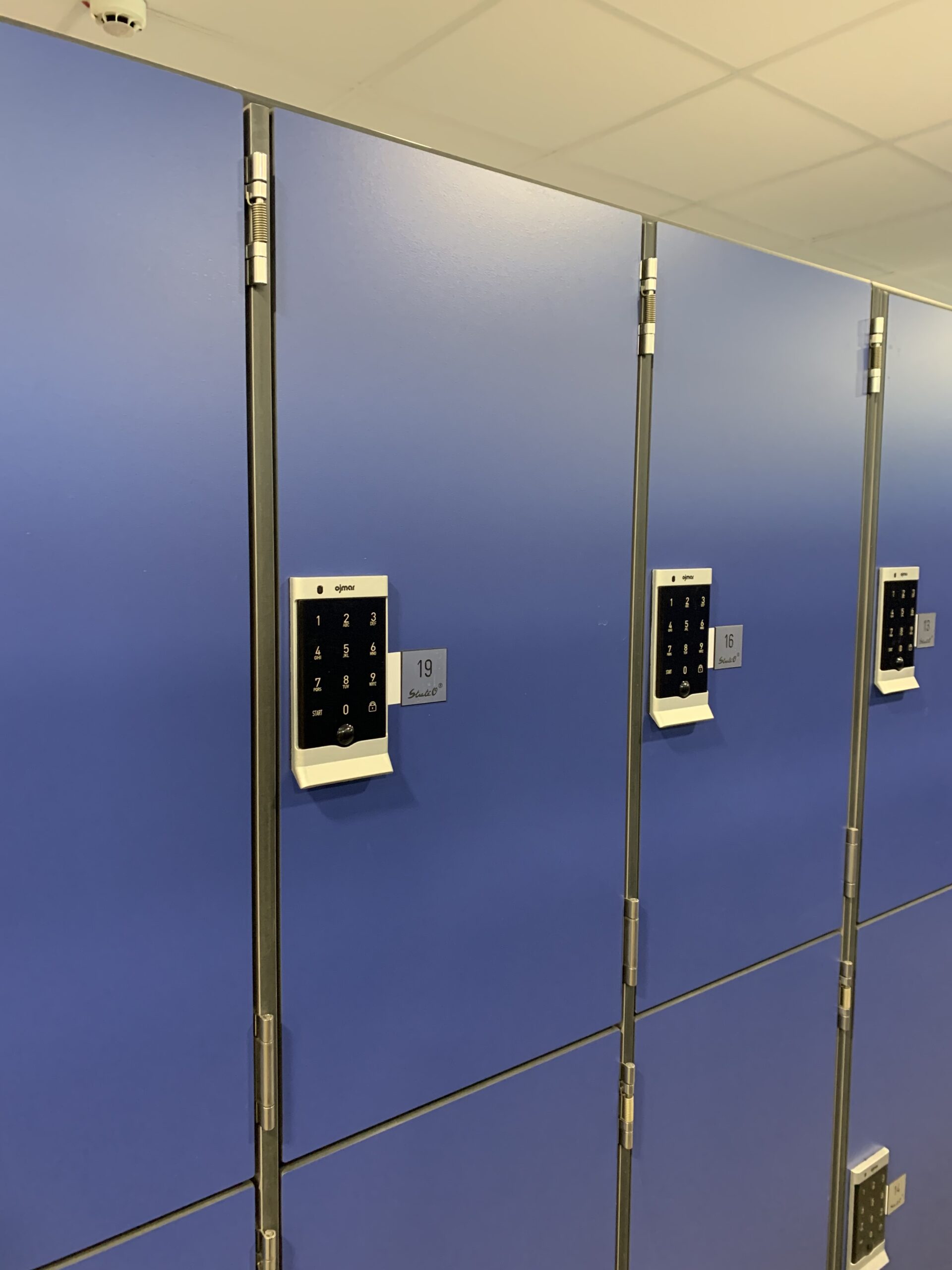 casier bleu serrure ocs ojmar