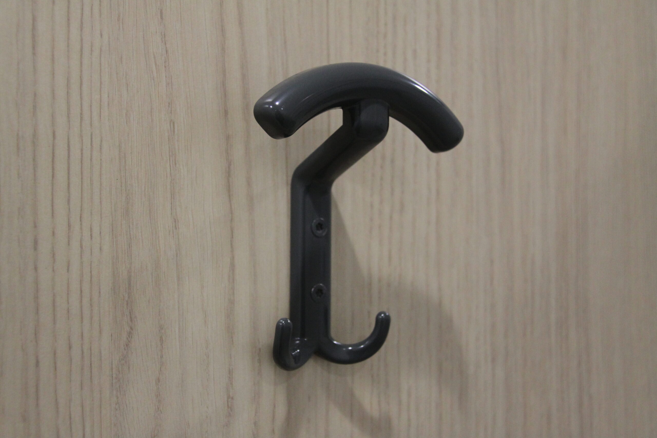 patere porte manteau strateo double crochet cabine vestiaire stratifie effet bois