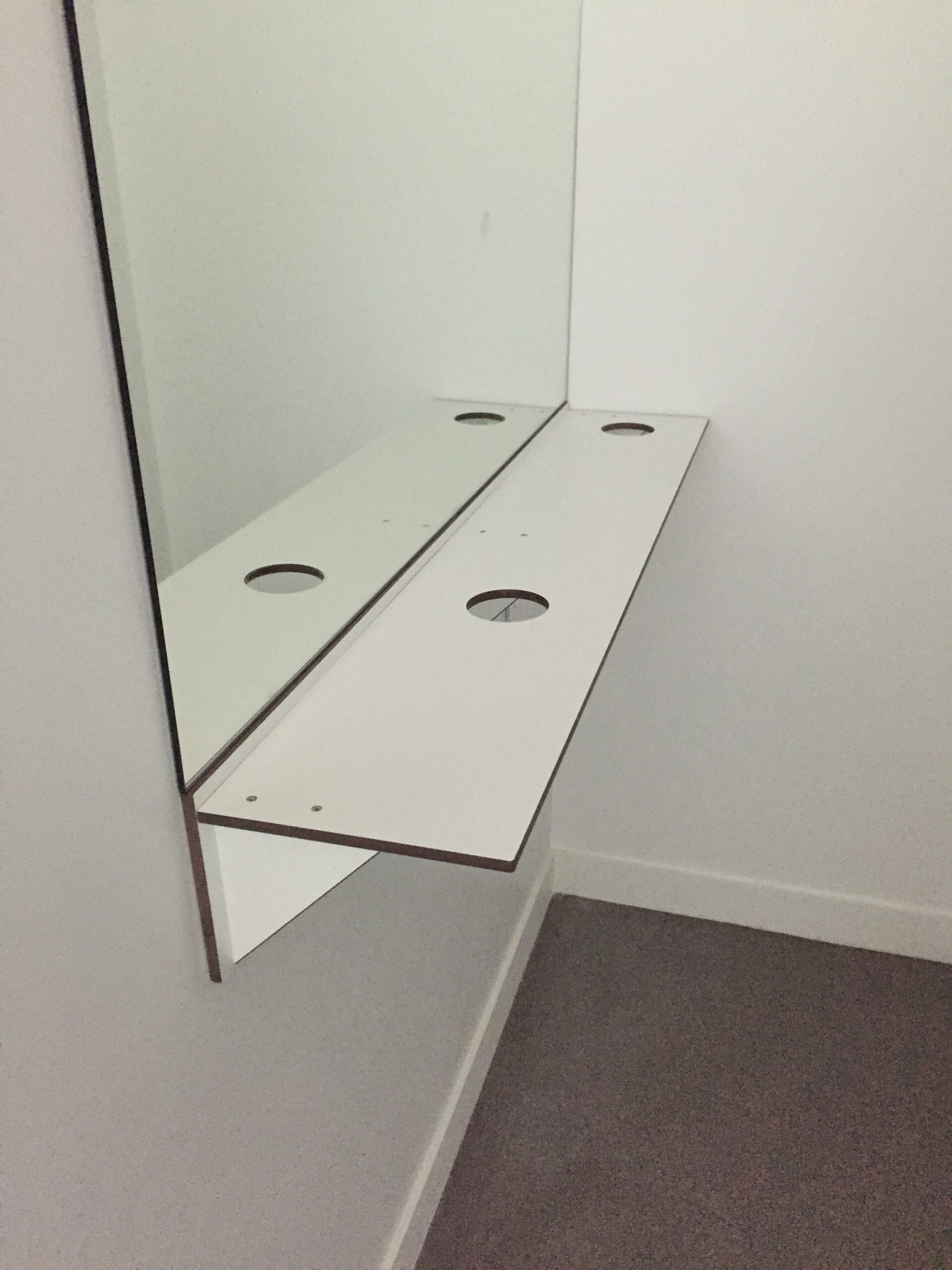 tablette miroir sanitaire support seche cheveux blanc