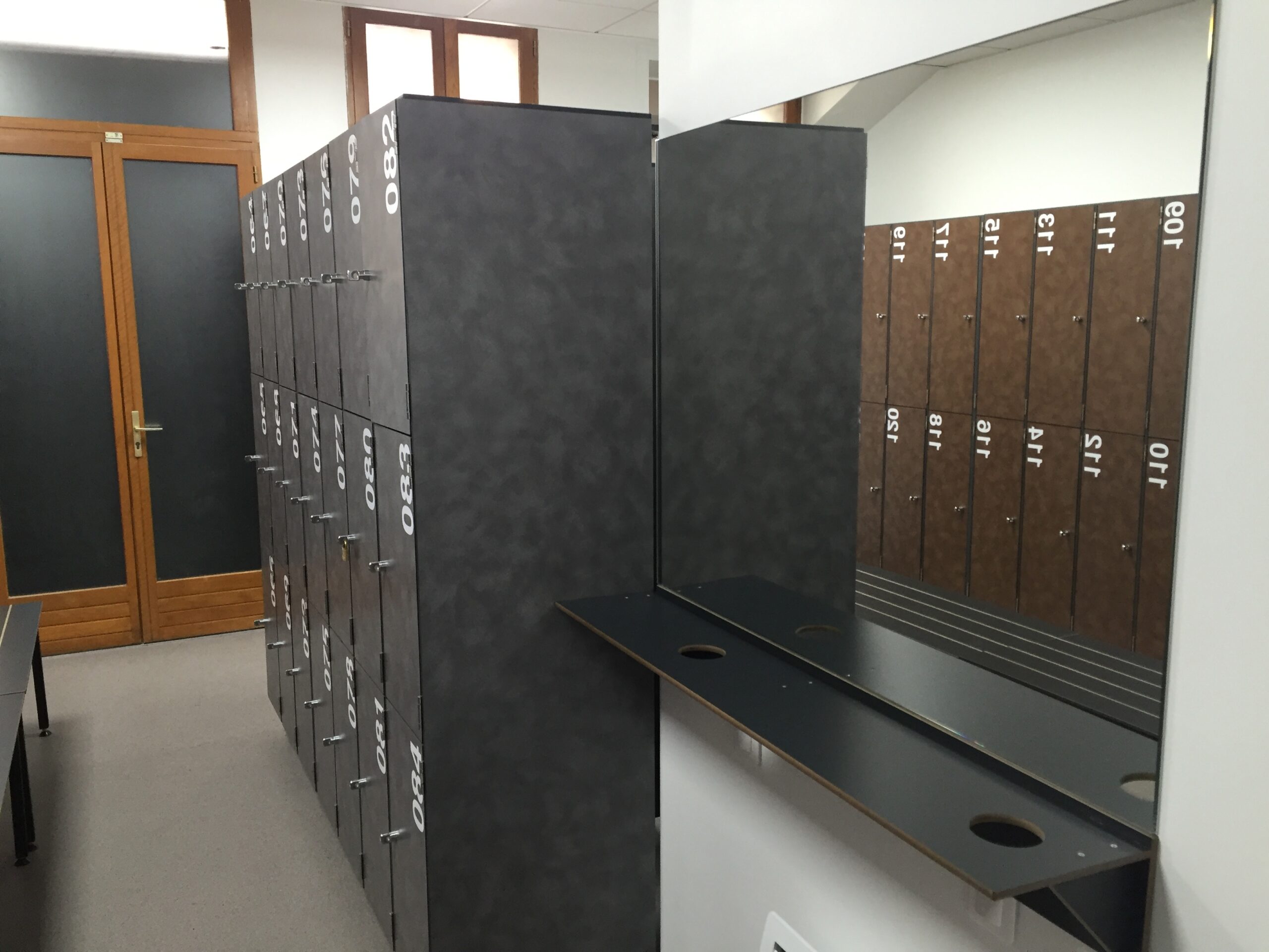 tablette miroir vestiaire support seche cheveux blanc noir