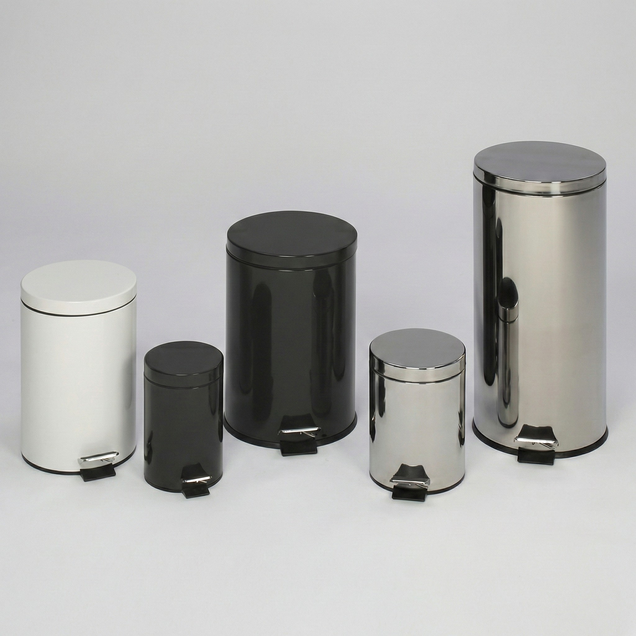 V43011-53 Poubelle avec pédale intérieure