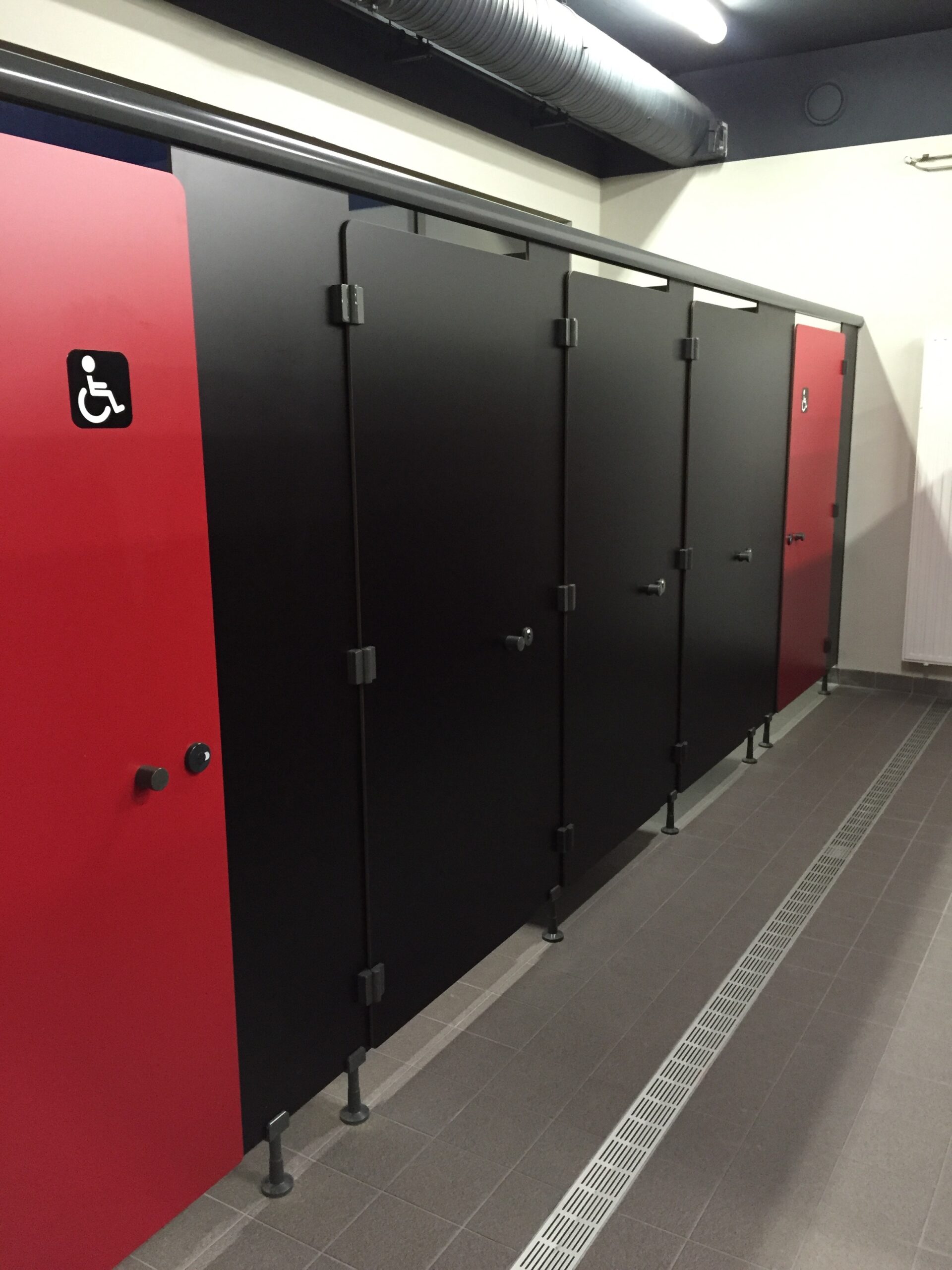 WC toilette cabine sanitaire pour collectivite agencement sur mesure_2